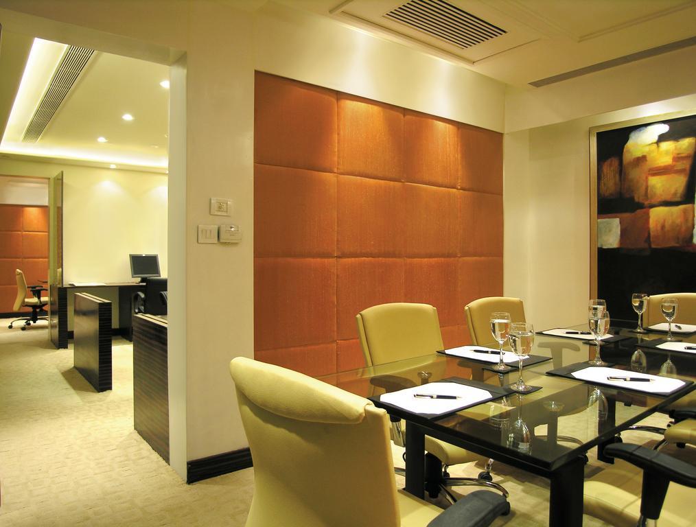 Taj Чандигарх Экстерьер фото Meeting room at the Taj Mahal Palace, Mumbai