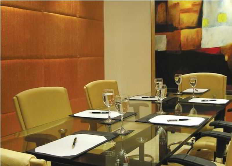 Taj Чандигарх Экстерьер фото Meeting room